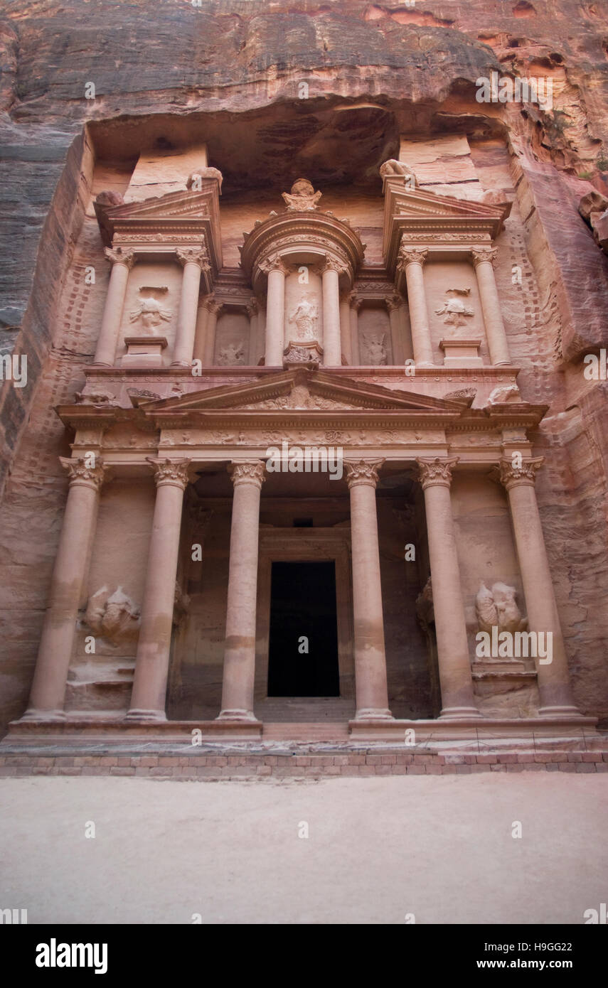 Die Treasury Building oder Al Khazneh bei Petra, Jordanien Stockfoto