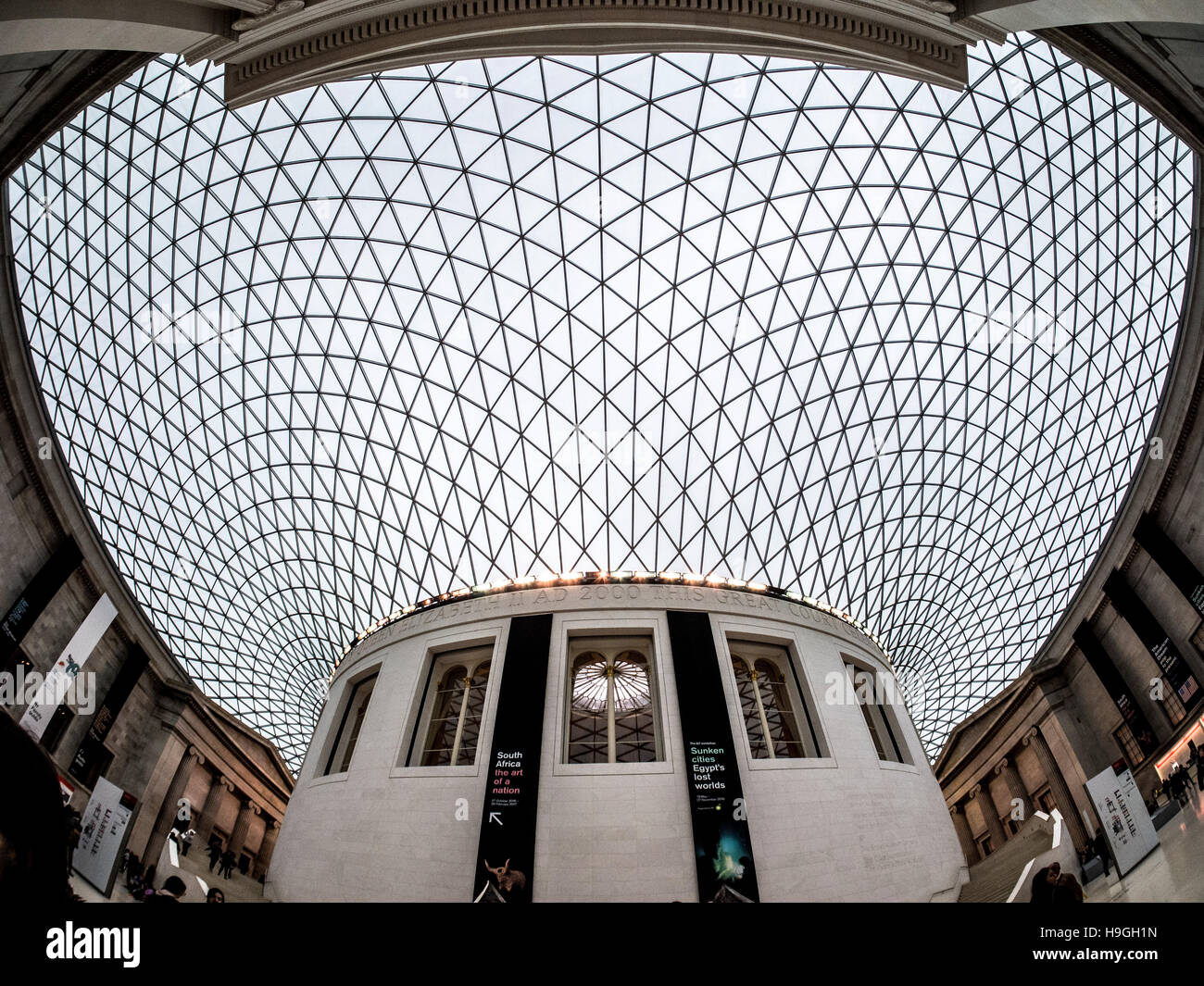 Königin Elizabeth II Great Court entworfen von Foster and Partners, das British Museum, London, UK. Stockfoto