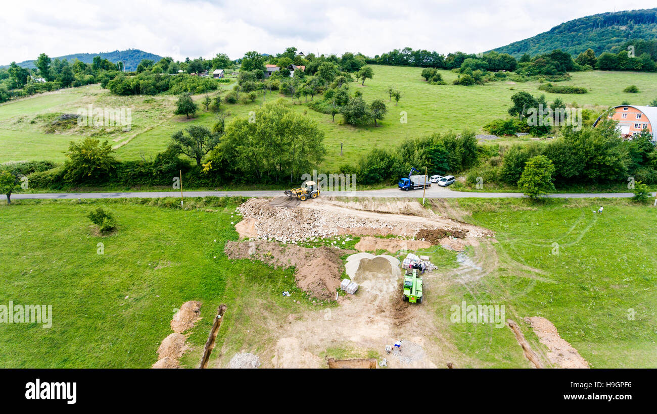 Baustelle. Gebäude Betonfundament für ein neues Haus. Stockfoto