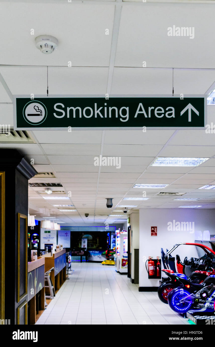 Smoking Lounge Airport Stockfotos Smoking Lounge Airport