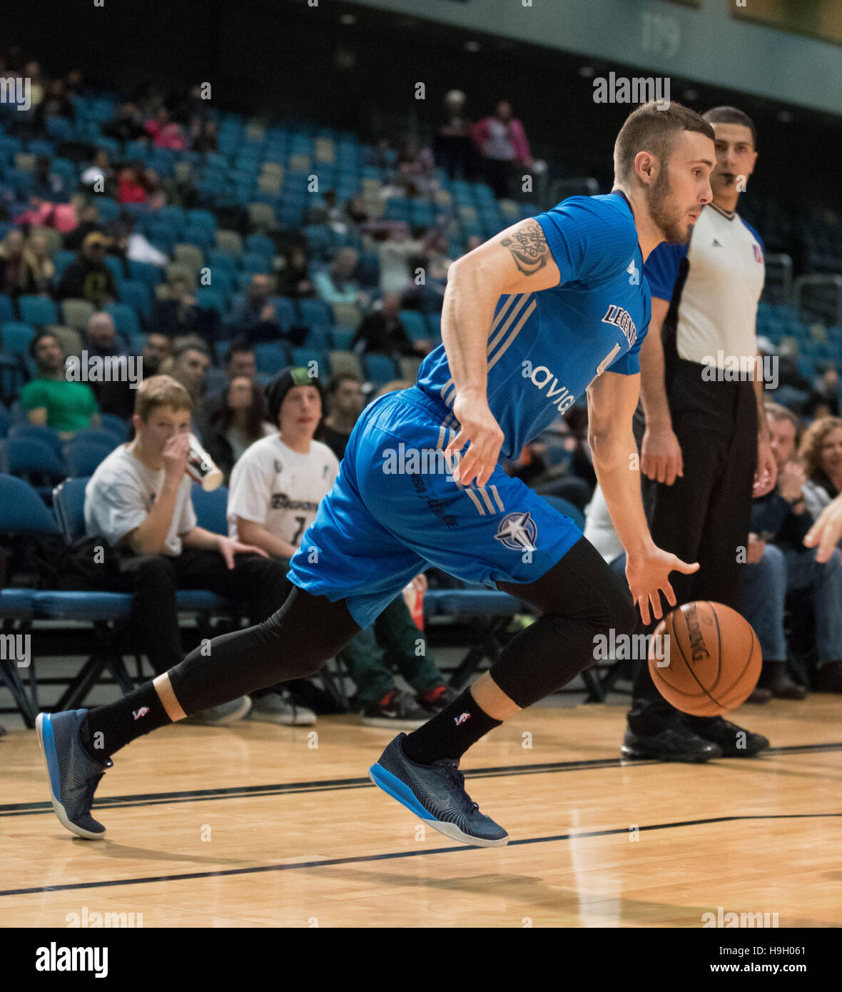 Reno, Nevada, USA. 22. November 2016. Texas Legends Guard KEITH HORNSBY (4) fährt während der NBA D-League Basketball-Spiel zwischen Reno Dickhornschafe und die Texas Legends im Reno Events Center in Reno, Nevada. Bildnachweis: Jeff Mulvihill/ZUMA Draht/Alamy Live-Nachrichten Stockfoto