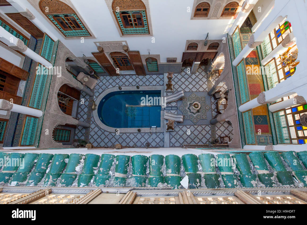 Innenhof des Riad Arabesque in Fès Marokko Stockfoto