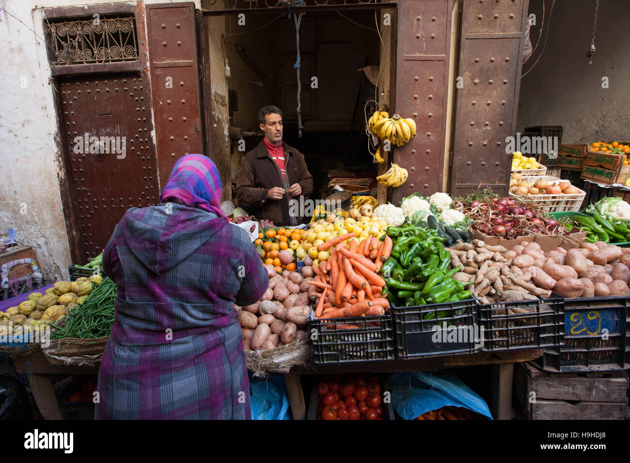 Bunte Früchte stehen in Fès, Marokko Stockfoto
