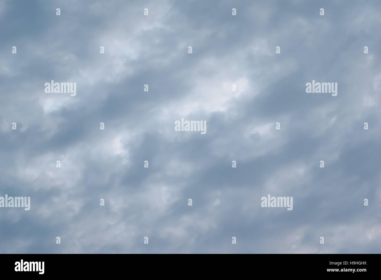 volle trübe Wolke Himmelshintergrund Stockfoto