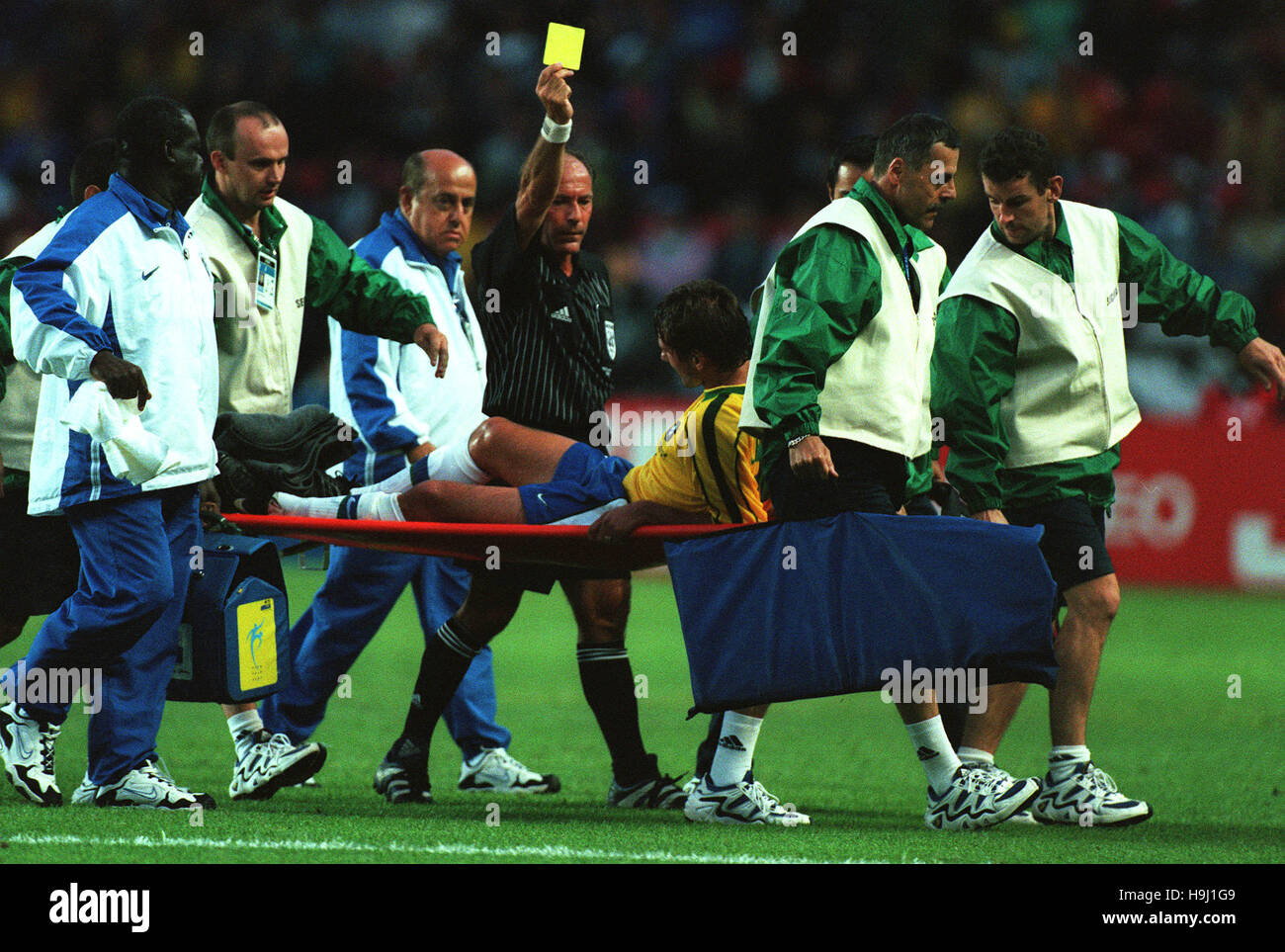 LEONARDO-YELLOW CARD Brasilien V CHILE 30. Juni 1998 Stockfoto LEONARDO-YELLOW CARD Brasilien V CHILE 30. Juni 1998 Stockfoto