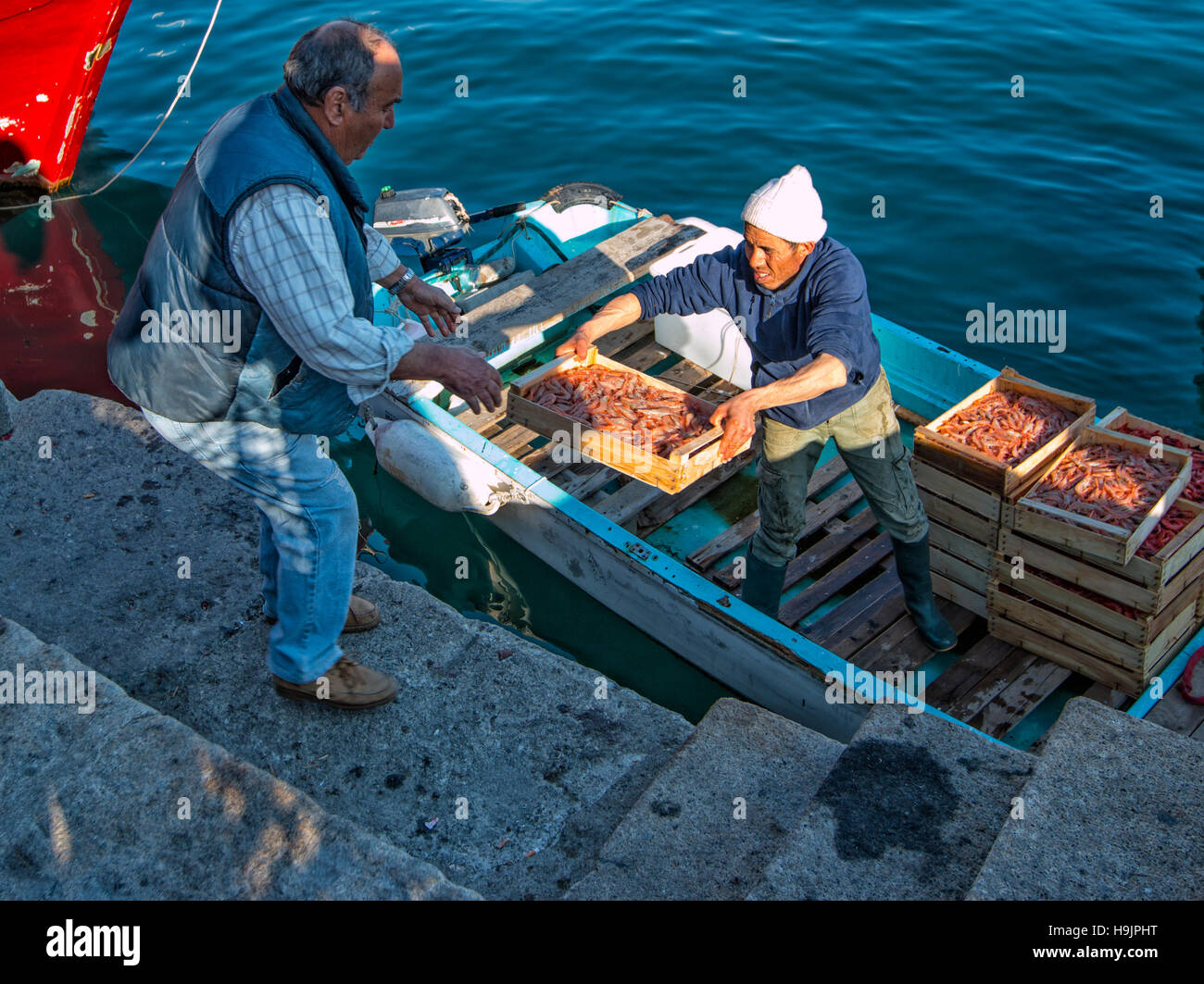 Fischer in Rapallo, Nationalpark Cinque Terre, Ligurien, Italien Stockfoto