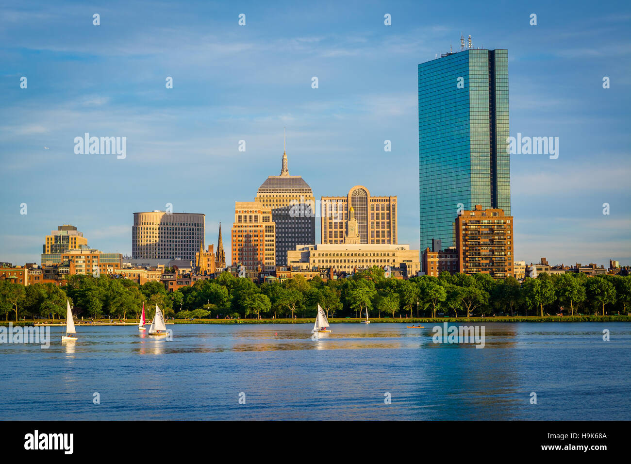 Die Skyline von Boston und Charles River, gesehen aus Cambridge, Massachusetts. Stockfoto