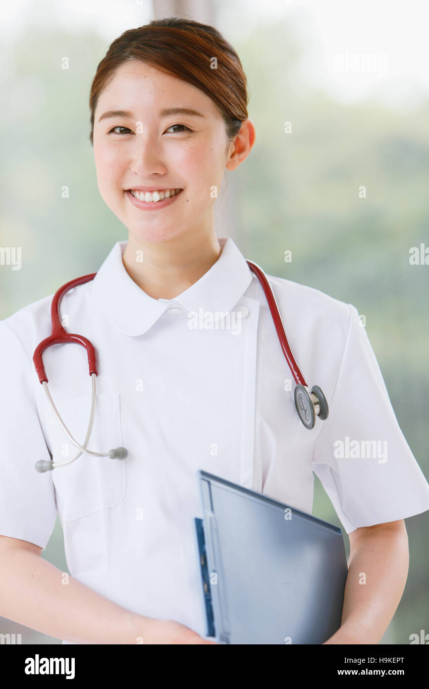 Japanese Nurse In Hospital Stockfotos Und Bilder Kaufen Alamy
