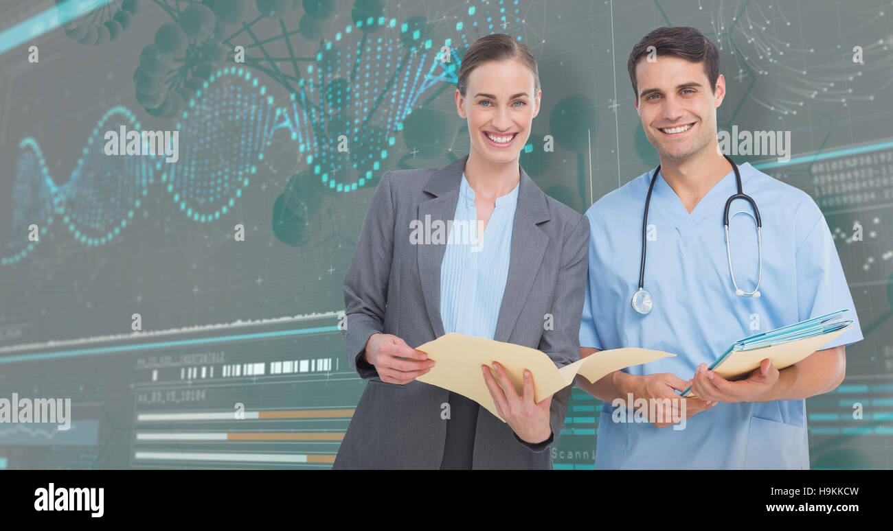 Zusammengesetztes 3D-Bild des Porträts von männlichen und weiblichen Ärzte diskutieren über Berichte Stockfoto