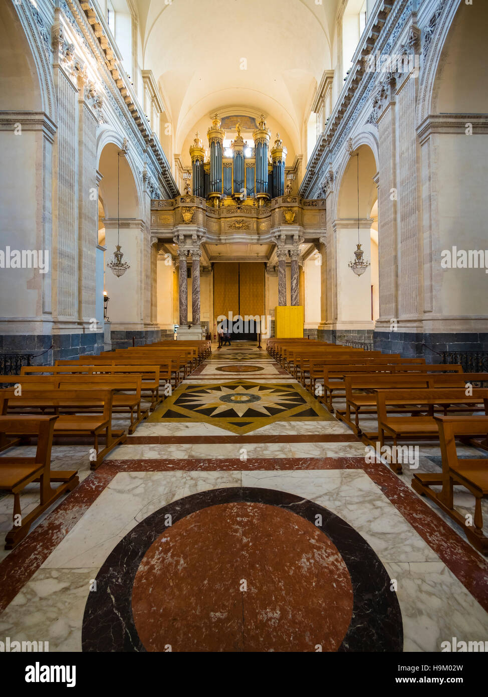 Orgelempore, Kathedrale Sant Agata, Piazza del Zugreisende, Provinz von Catania, Sizilien, Italien Stockfoto