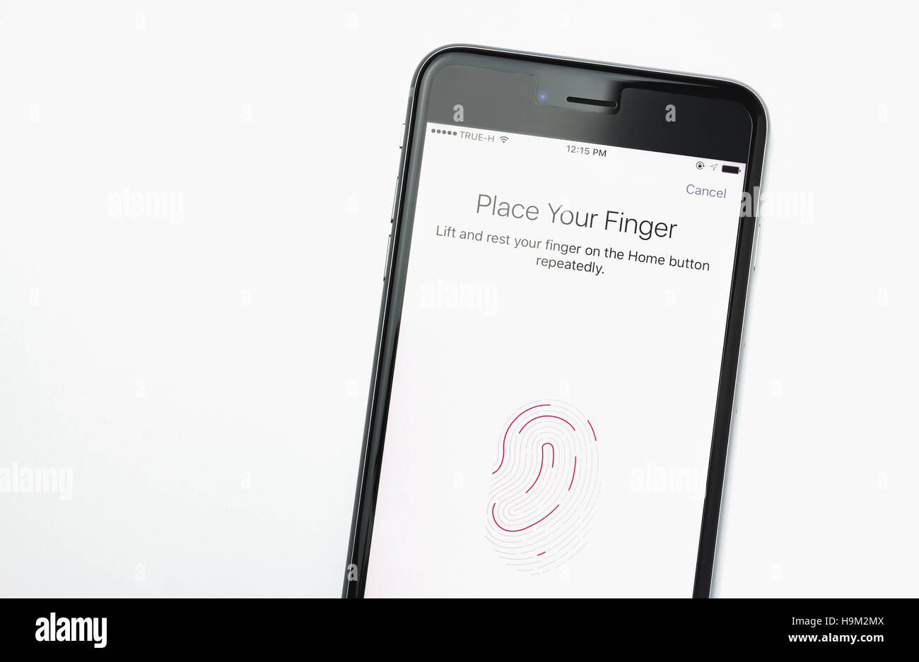 Bangkok, Thailand - 18. September 2016: Touch ID der Scanner von Fingerabdrücken von Apple Corporation entwickelt. Ermöglicht es Benutzern, das Smartphone Entsperren eines Stockfoto