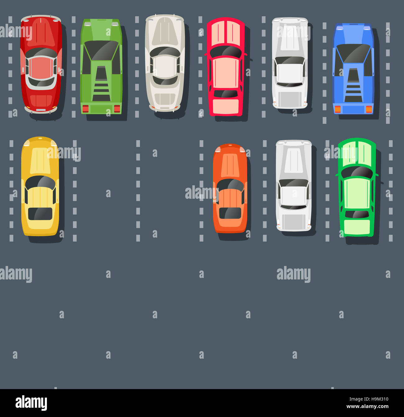 Draufsicht auf einen Parkplatz der Stadt mit einer Reihe von verschiedenen Autos Stockfoto