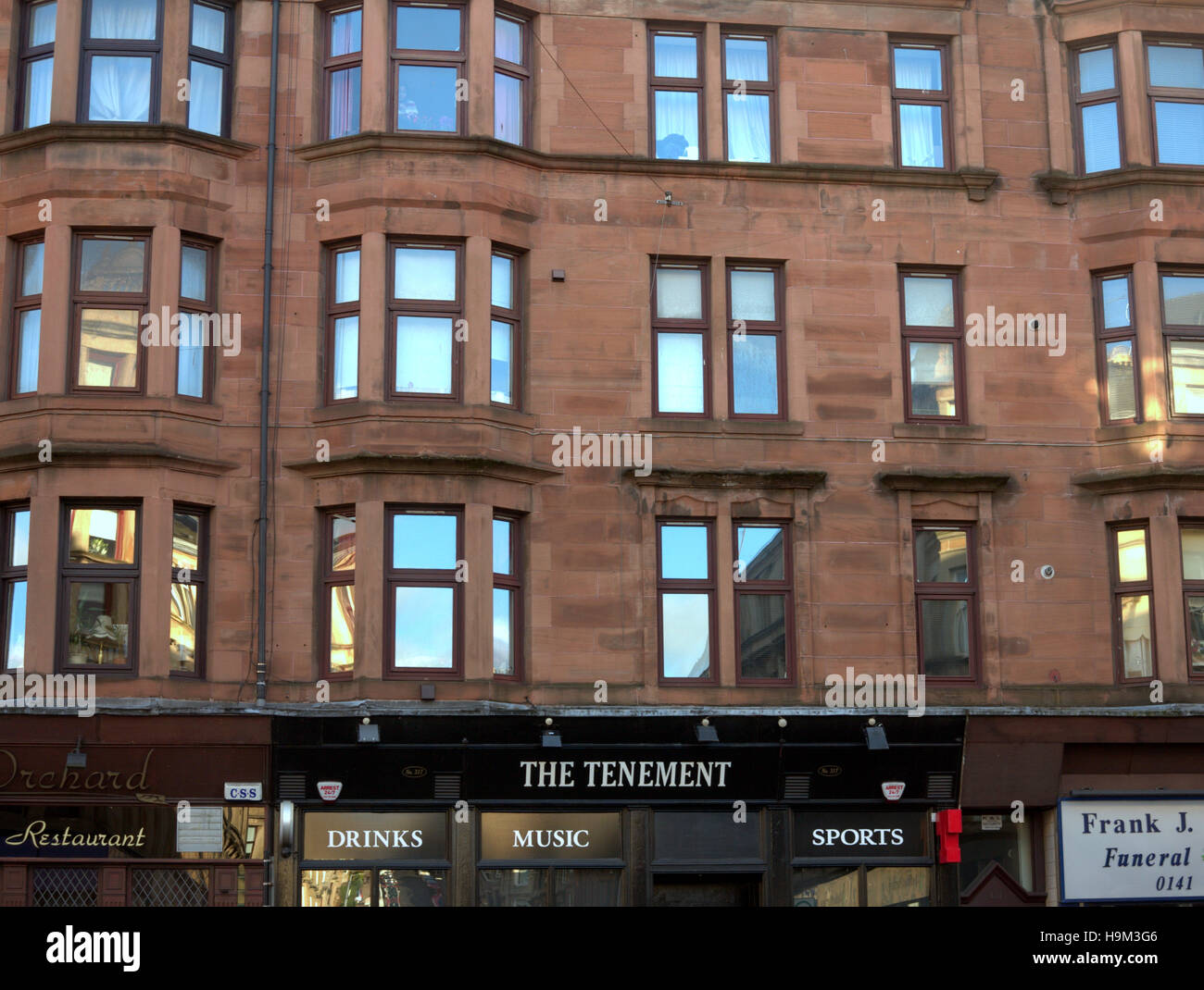 Aptlly namens Mietshaus Pub Partick Glasgow Stockfoto