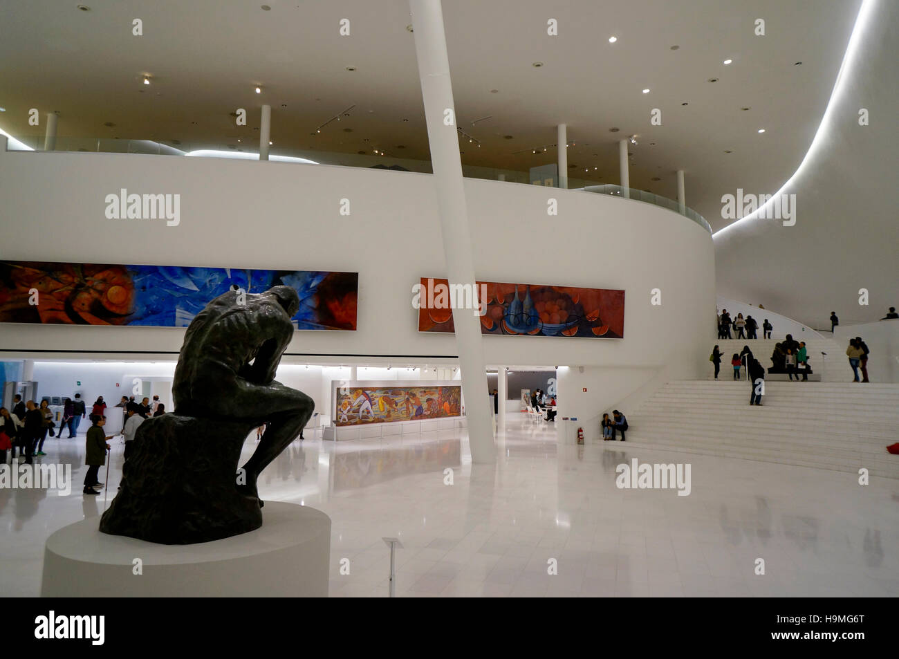 Auguste Rodin Skulptur der Denker im Museo Soumayo in Mexico City, Mexiko Stockfoto