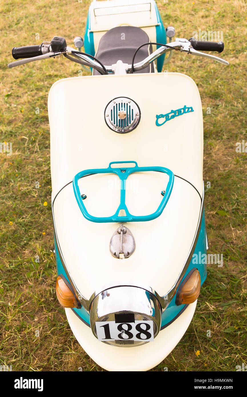 Vorderansicht eines tschechischen Cezeta Motor Scooter Stockfoto