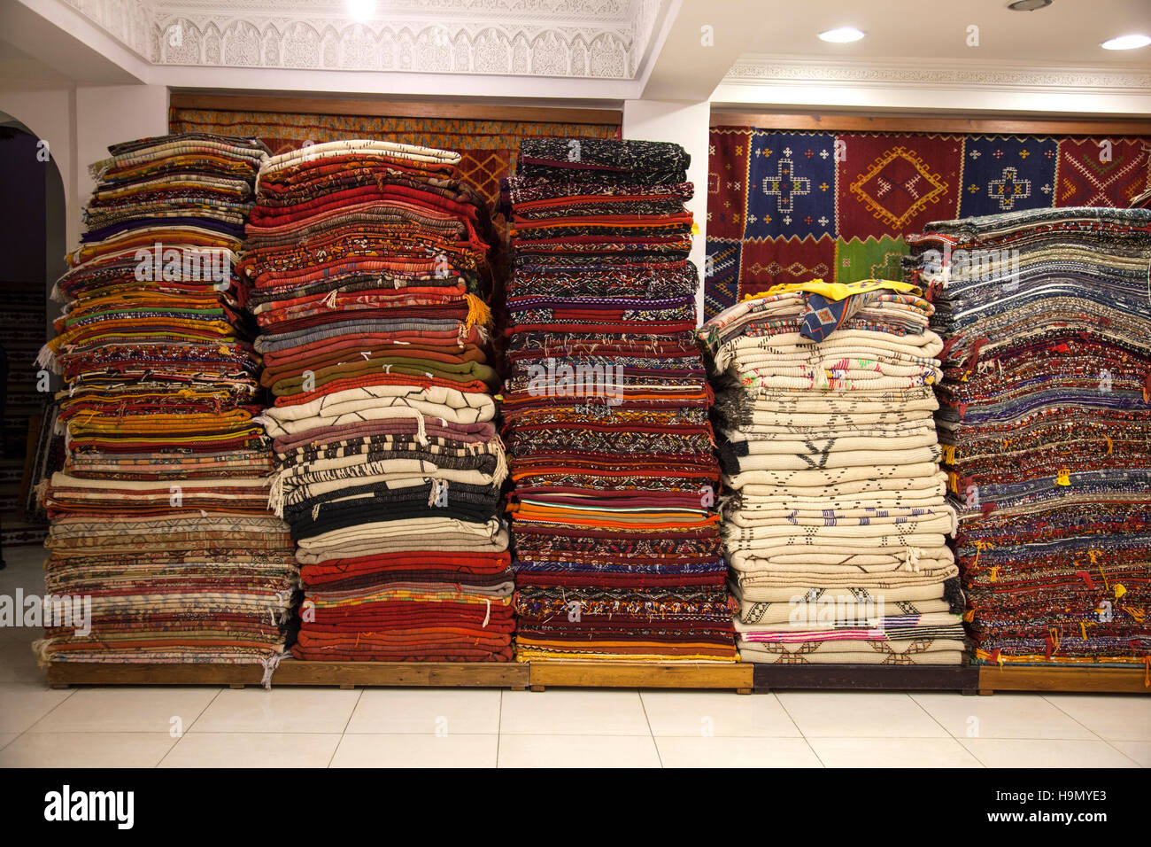 Traditionelle marokkanische teppiche -Fotos und -Bildmaterial in hoher ...