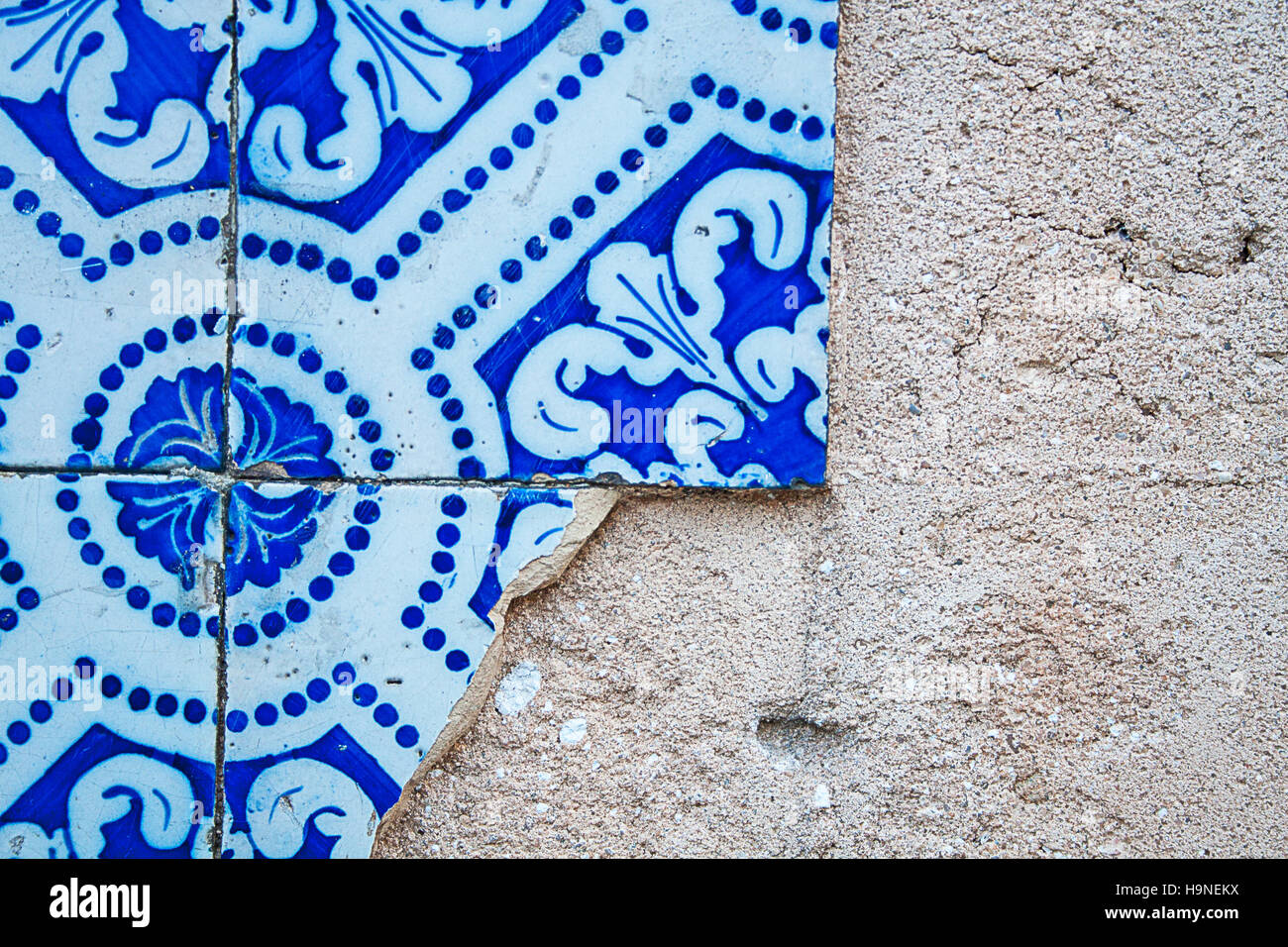 Typische Portugiesische Fliesen Stockfotos Und Bilder Kaufen Alamy