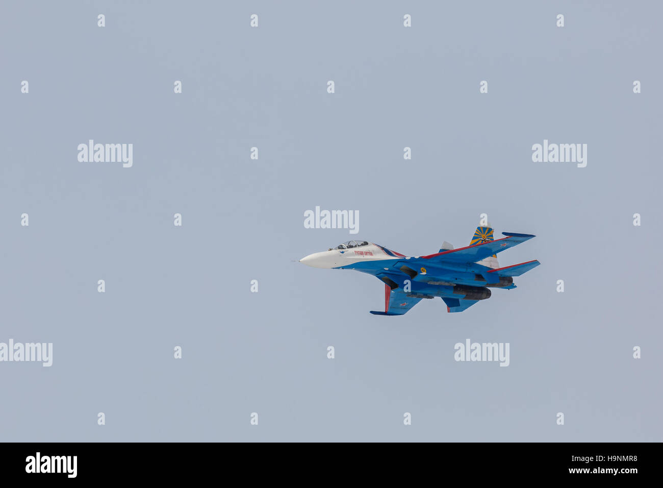 Kämpfer Suchoi Su-27 in Airshow russische Ritter. Stockfoto