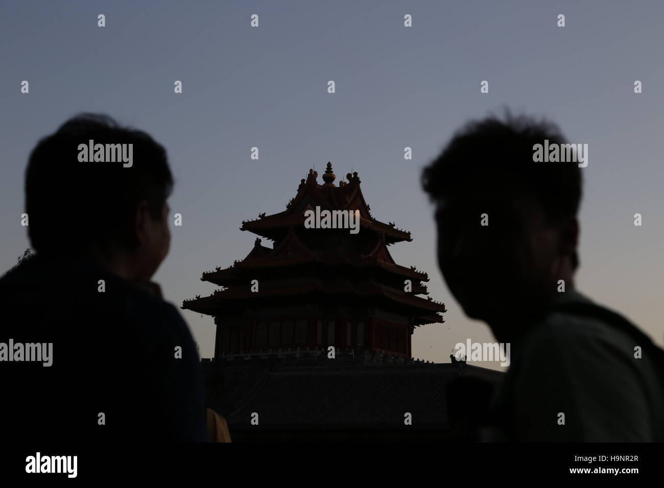 Nordwesten Wachturm an der Wand von der verbotenen Stadt Palastmuseum, Peking, China, Asien Stockfoto