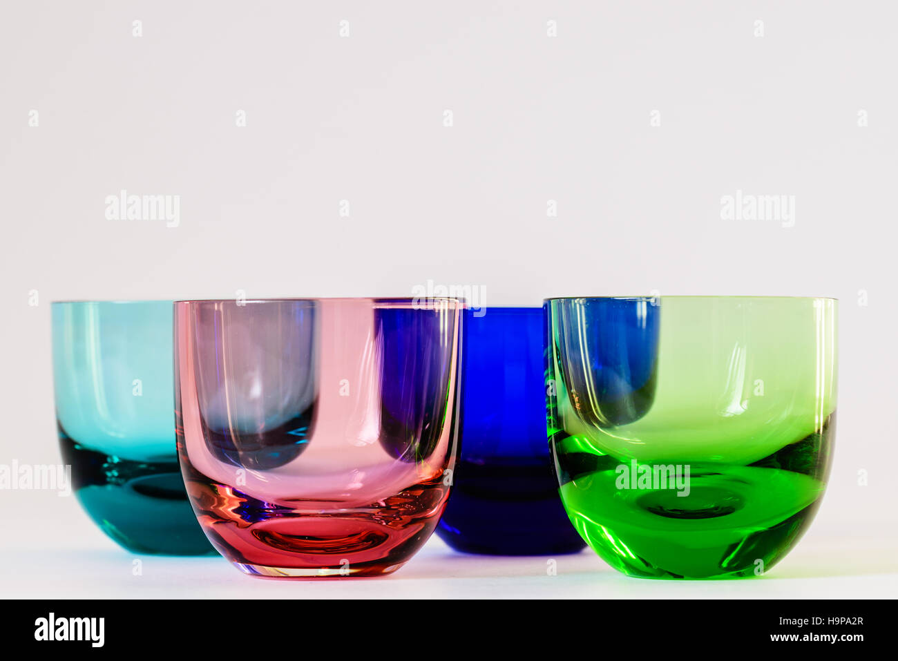 einige farbige Gläser in einem Makro anzeigen Stockfoto