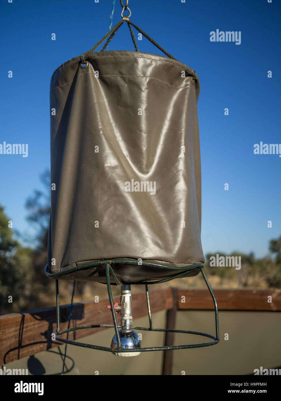 Camping dusche -Fotos und -Bildmaterial in hoher Auflösung – Alamy
