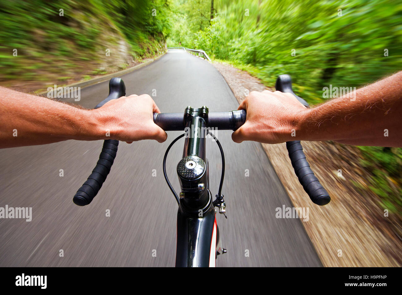 Road cycling Weitwinkel Geschwindigkeit schießen Stockfoto