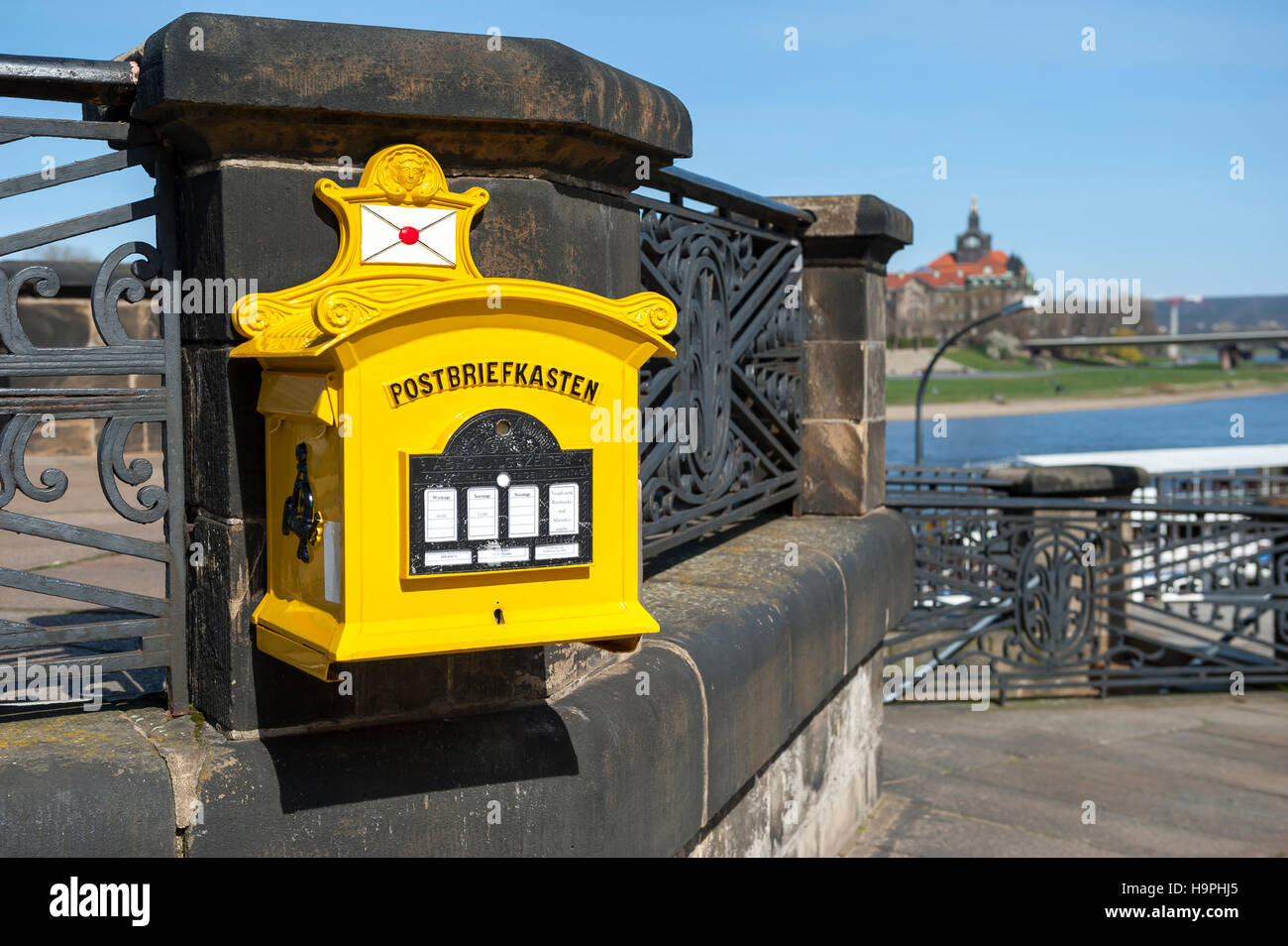 Briefkasten, Dresden, Sachsen, Deutschland, Europa Stockfotografie - Alamy