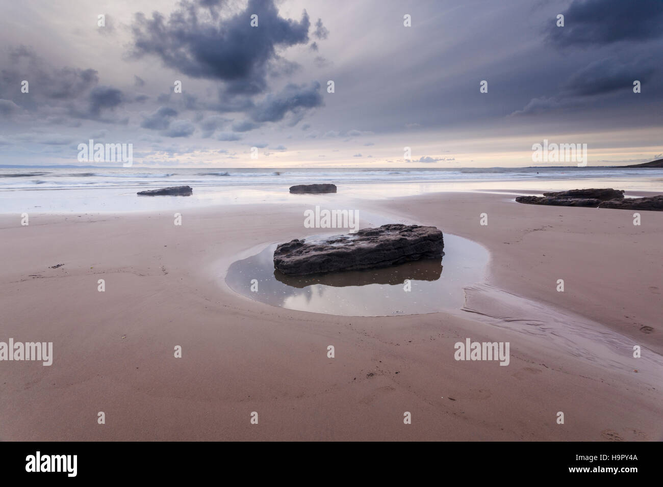 Dunraven Bay an der Küste von Glamorgan Heritage in Wales. Stockfoto