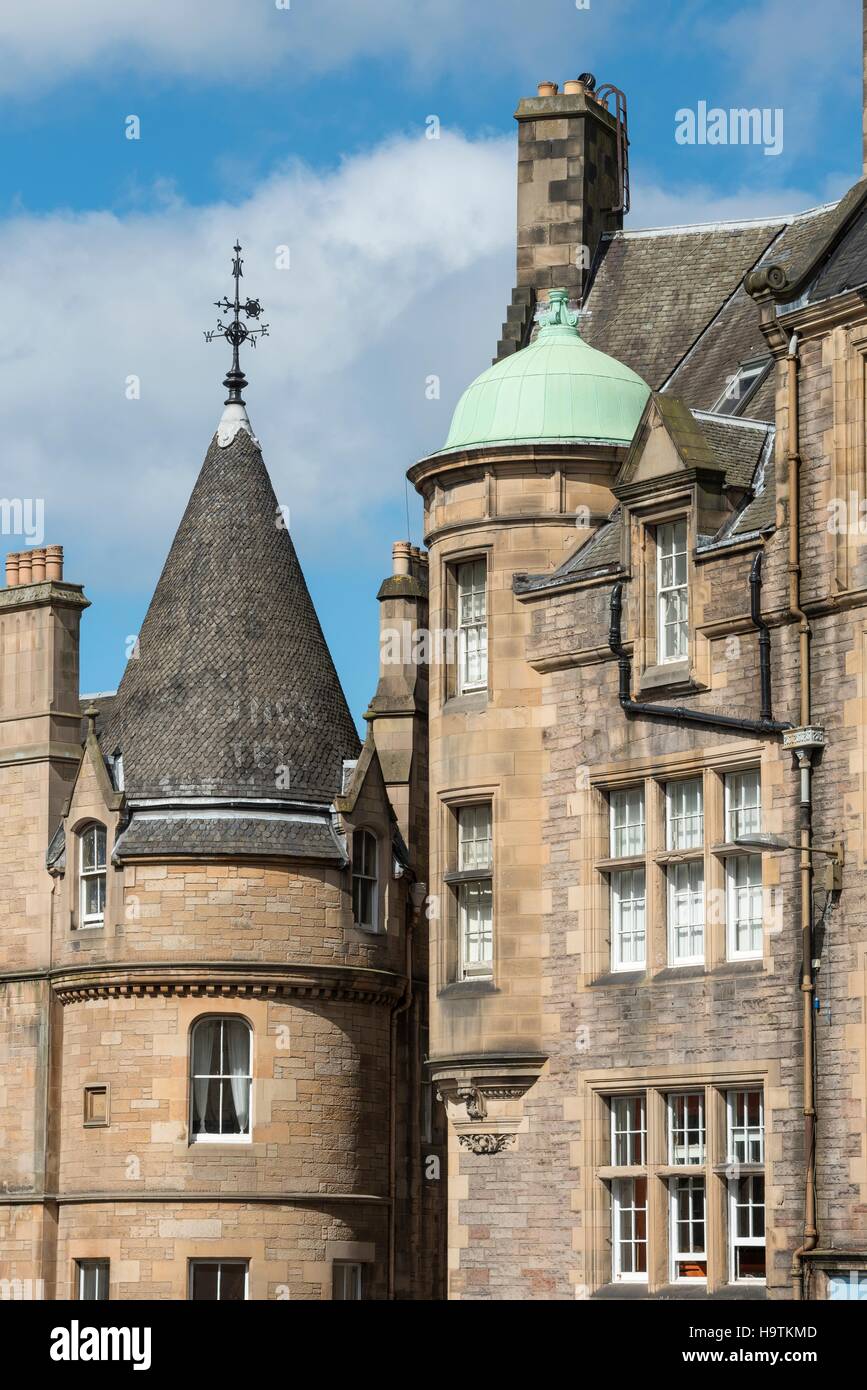 Historische Stadthäuser in Cockburn Street, Edinburgh, Schottland, Vereinigtes Königreich Stockfoto