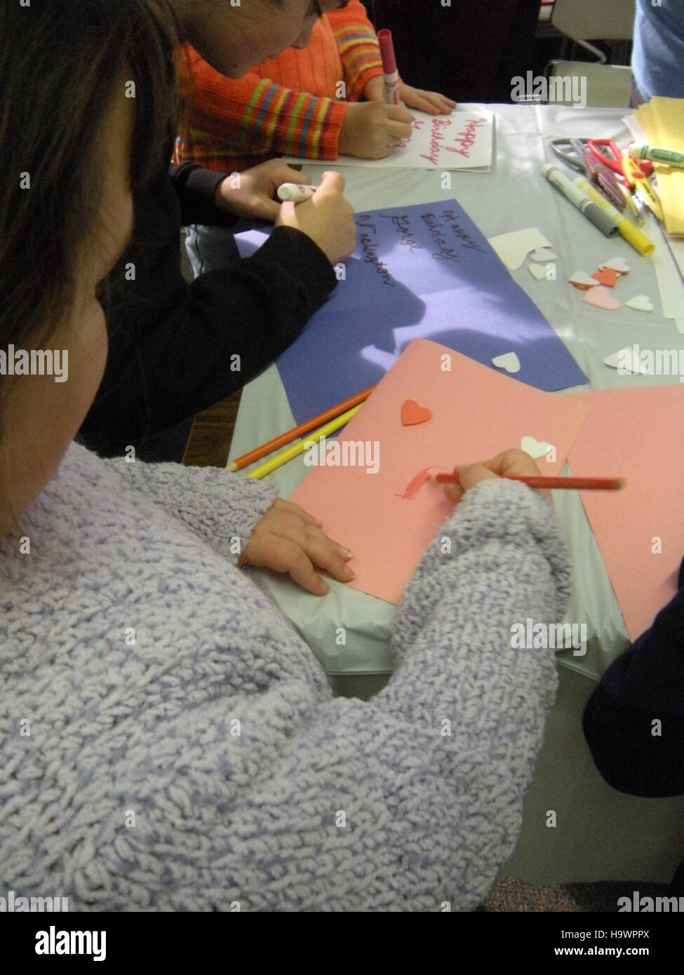 Washingtons Geburtstagsparty im Valley Forge National Park erinnert an George Washingtons Führung während der Amerikanischen Revolution. Die Veranstaltung beleuchtet historische Nachstellungen und öffentliche Aufklärung über die frühe amerikanische Geschichte und das militärische Leben. Stockfoto