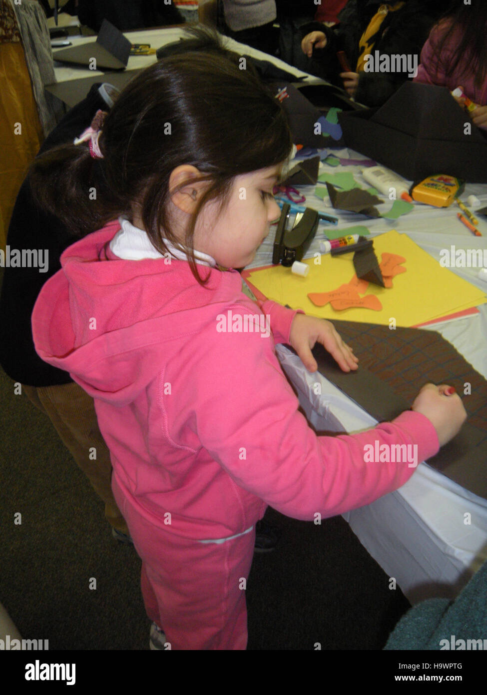 Der Valley Forge National Historical Park feiert Washingtons Geburtstagsparty als Teil seiner Mission, das Erbe von George Washington und die amerikanische Revolution zu ehren. Die Veranstaltung umfasst historische Nachstellungen, Vorträge und familienfreundliche Aktivitäten. Stockfoto
