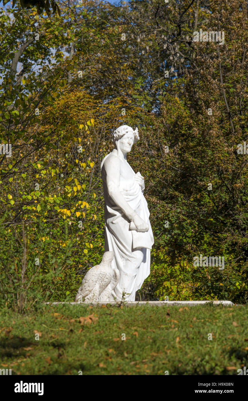 Das Denkmal für berühmte italienische Schriftsteller Dante Alighieri. Ein Denkmal für berühmte italienische Schriftsteller Dante Alighieri wurde vorgestellt auf Kyivs besang Hi Stockfoto