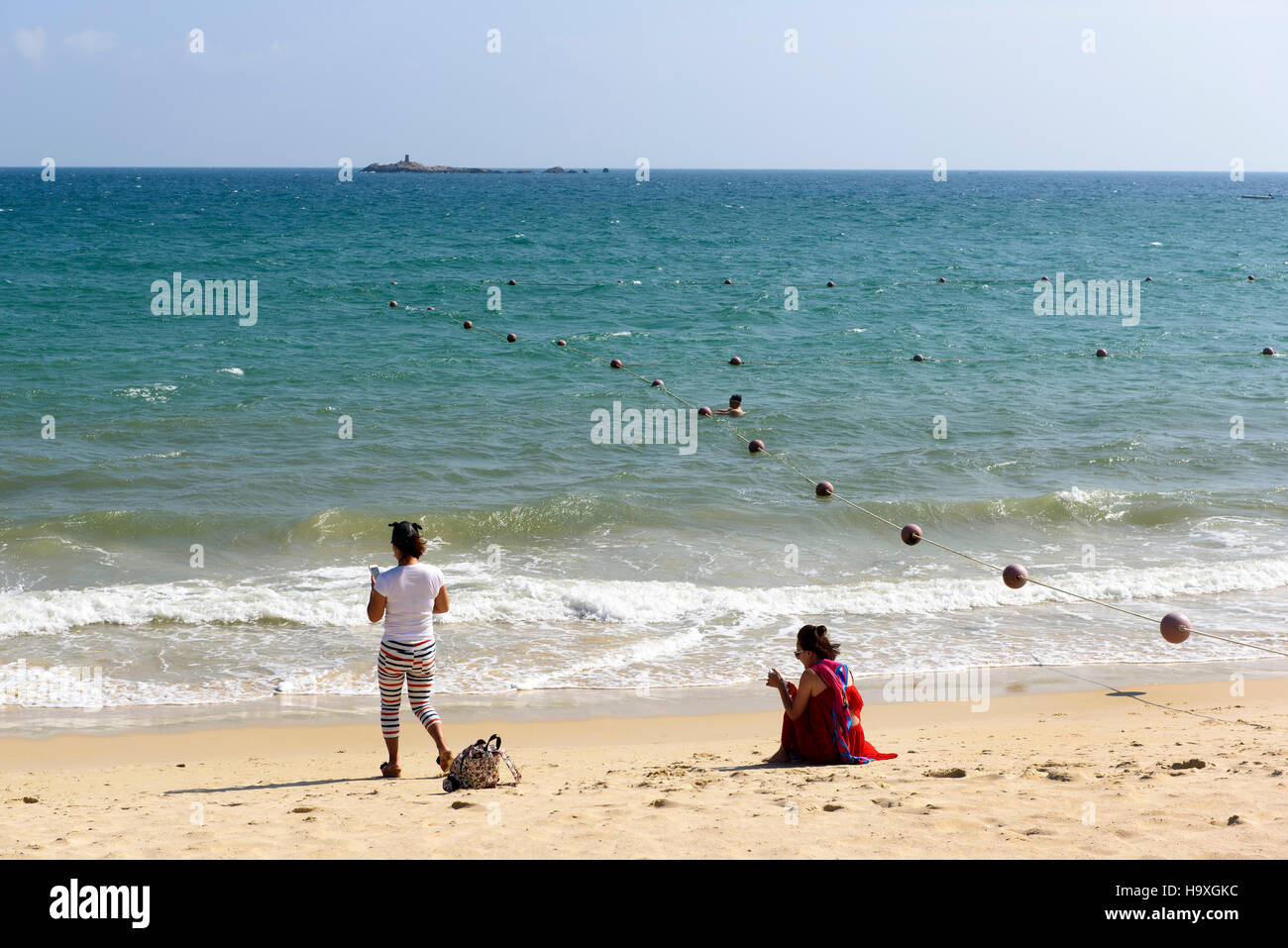Strand von Sanya Bay in der Nähe von Club Med Hainan Insel, China Stockfoto