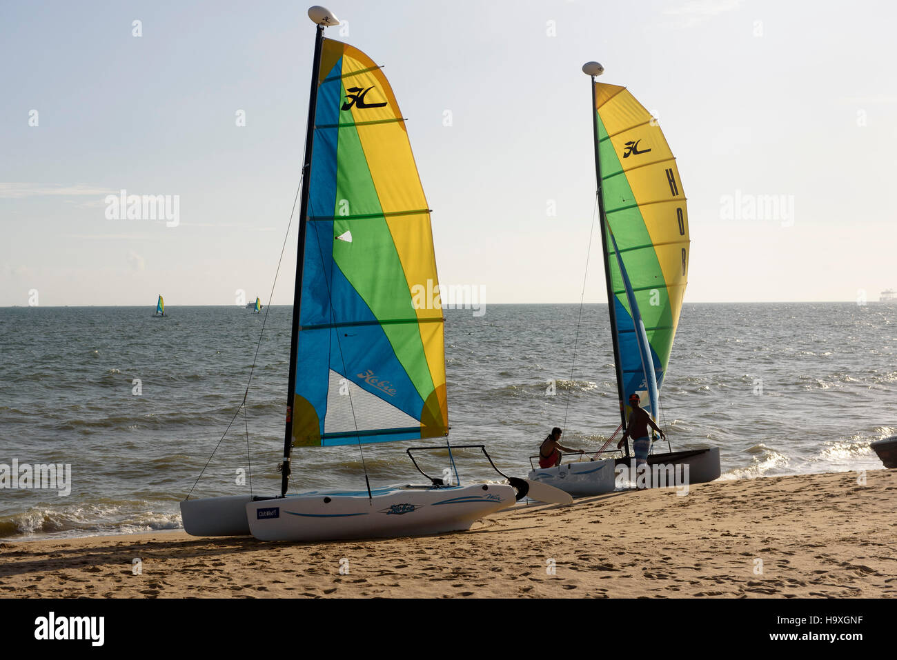 Segeln, Strand von Sanya Bay in der Nähe von Club Med Hainan Insel, China Stockfoto