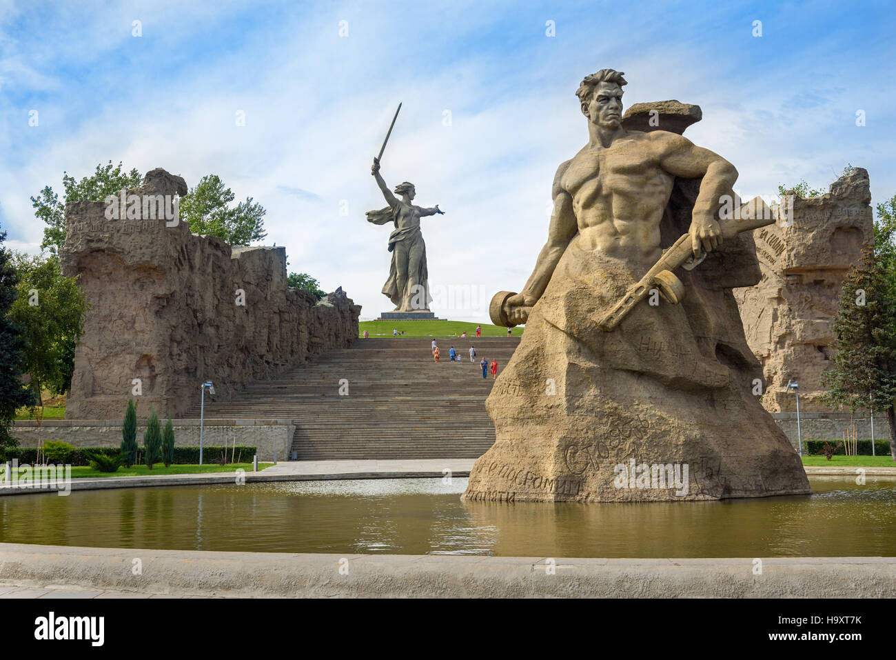 Stehend auf den Tod-Platz. Memorial Komplex Mamajew Kurgan in Wolgograd.  Russland Stockfoto