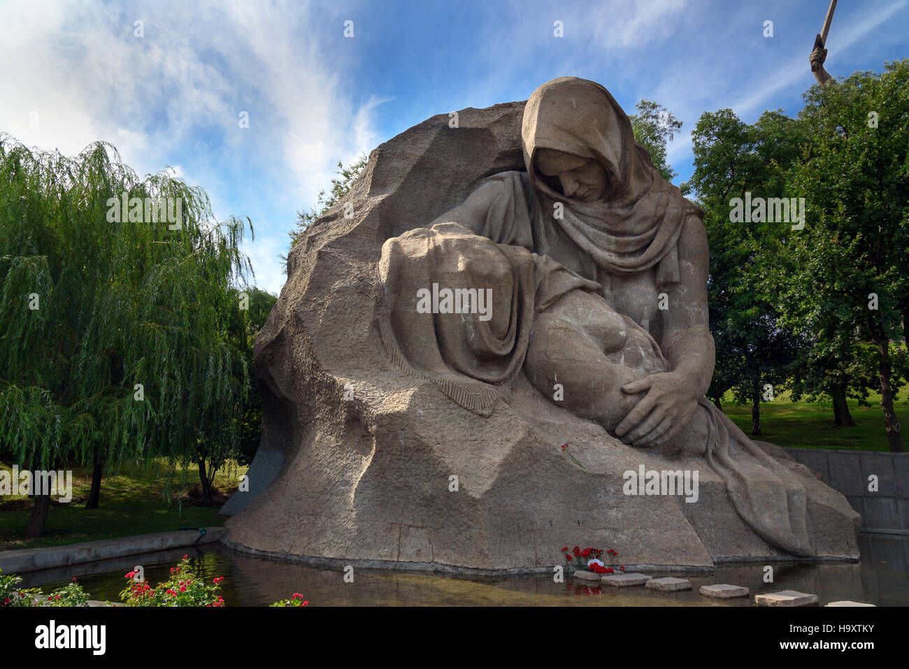 Skulptur der Mutter Kummer in den Platz der Trauer. Memorial Komplex Mamajew Kurgan. Volgograd, Russland Stockfoto