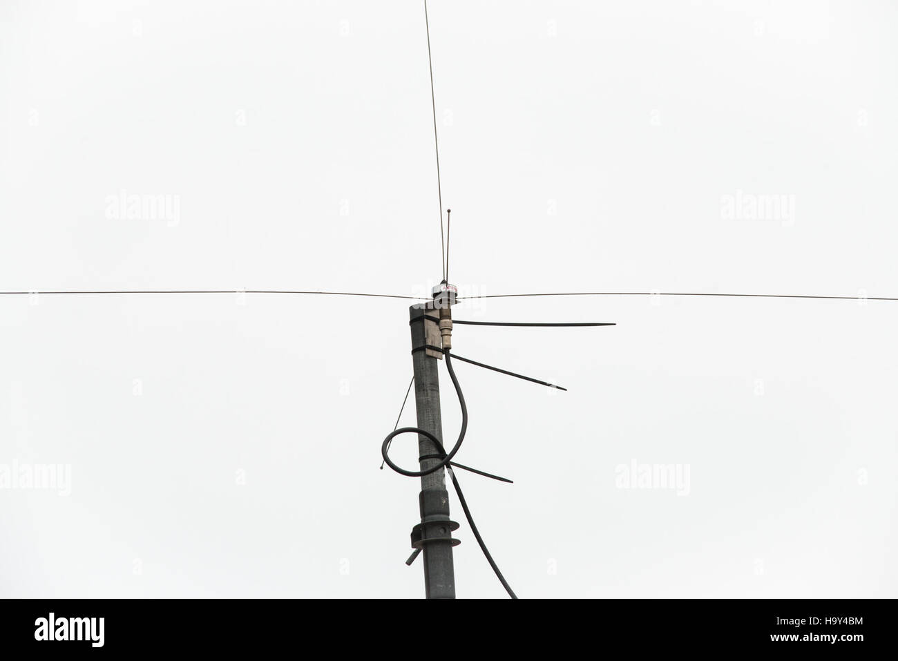 Das Big Windy Complex Wildlands Fire in Oregon war ein großangelegtes Brandereignis, das vom USDA Forest Service in Abstimmung mit anderen Behörden verwaltet wurde. Der Brand betraf natürliche Lebensräume und erforderte umfangreiche Löschanstrengungen. Der USDA Forest Service spielt eine Schlüsselrolle bei der Verhütung von Waldbränden, der Bewirtschaftung und der ökologischen Wiederherstellung nach solchen Vorfällen. Stockfoto