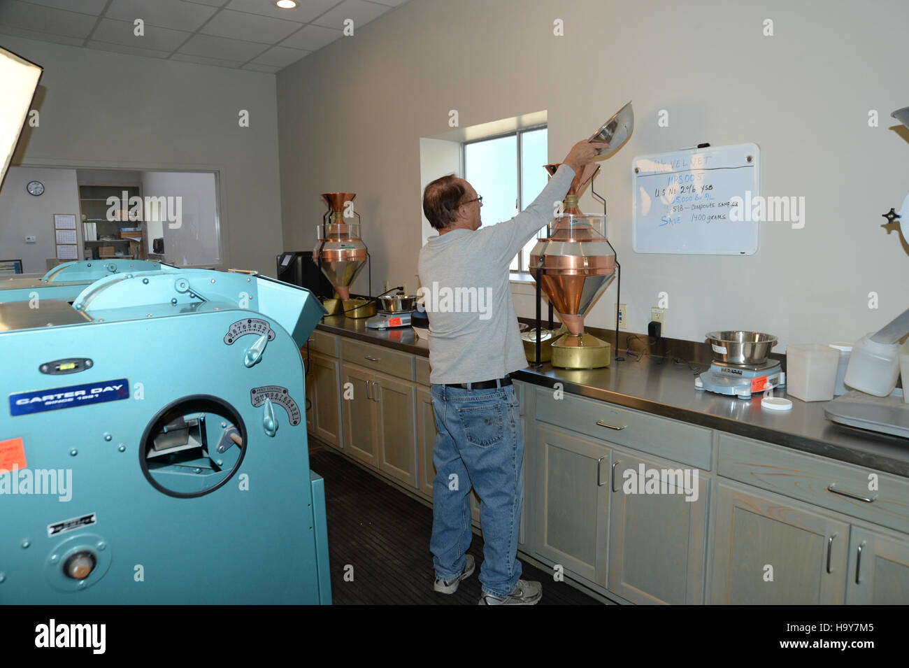 Das USDA und die GIPSA überwachen die Regulierung und Inspektion von Getreideausfuhren und gewährleisten durch staatlich unterstützte Initiativen die Lebensmittelsicherheit und -Qualität. Stockfoto