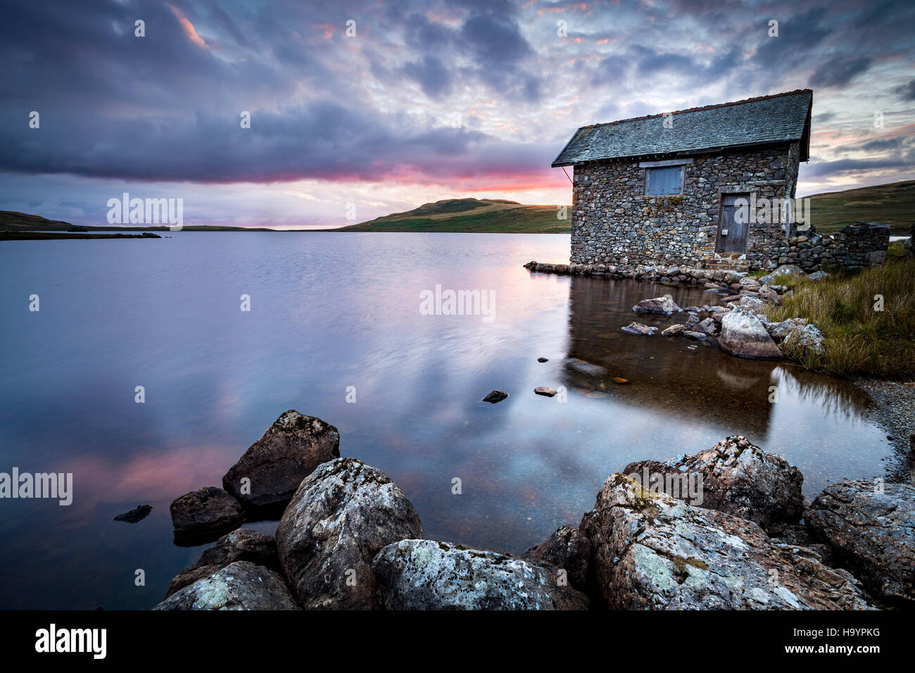 Die alten Bootshaus am Devoke Wasser in den Lake District, Cumbria Stockfoto