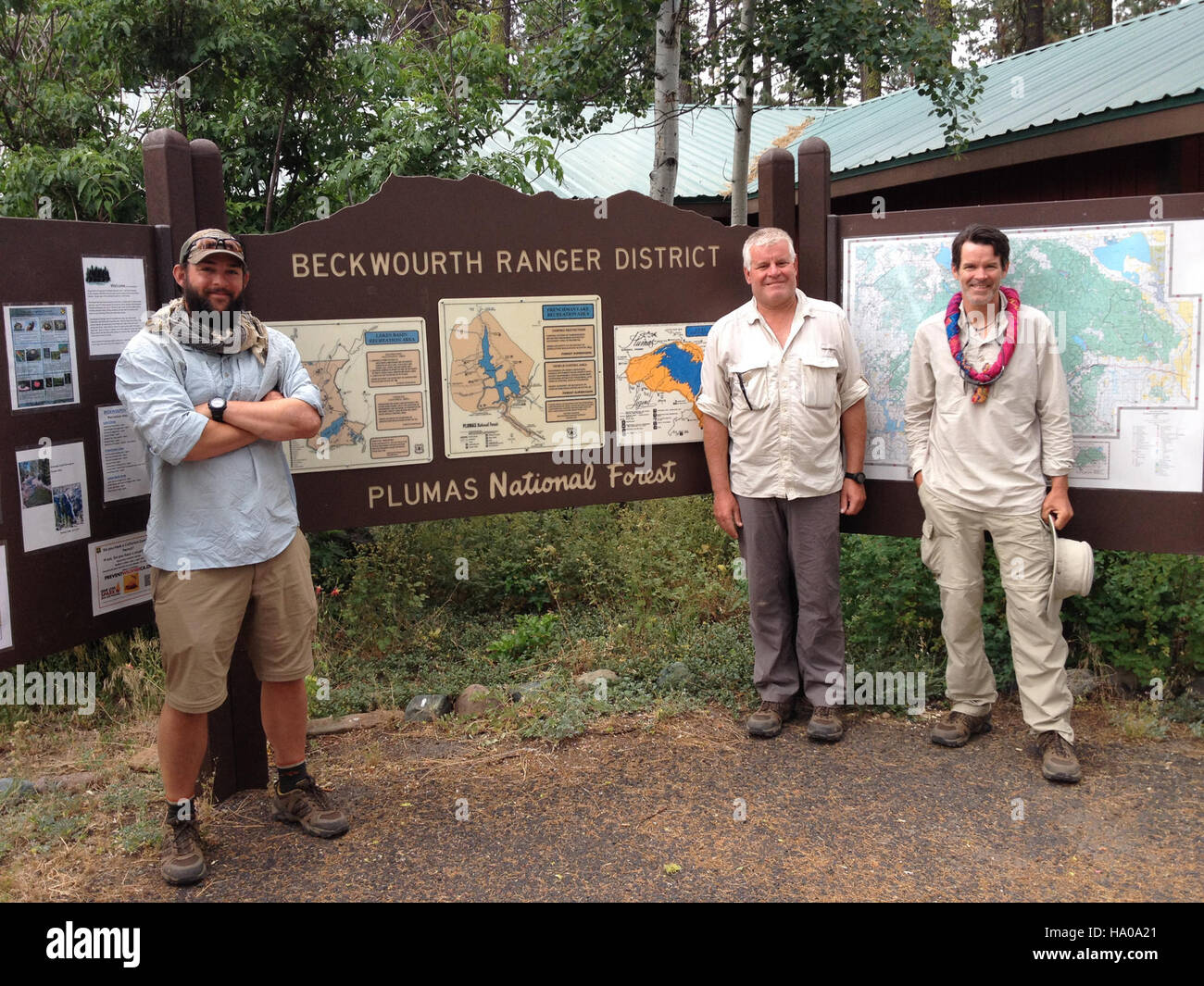 Warrior Hike bietet Veteranen die Möglichkeit, durch die USA zu wandern und sich dabei auf das geistige und körperliche Wohlbefinden zu konzentrieren. Das Programm fördert die Erholung im Freien und hebt die therapeutischen Vorteile der Natur bei der Unterstützung von Veteranen hervor. Stockfoto
