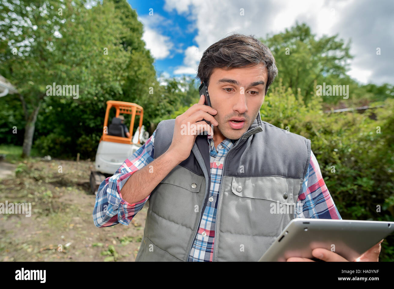 Vorarbeiter zu realisieren hat er einen Fehler gemacht Stockfoto