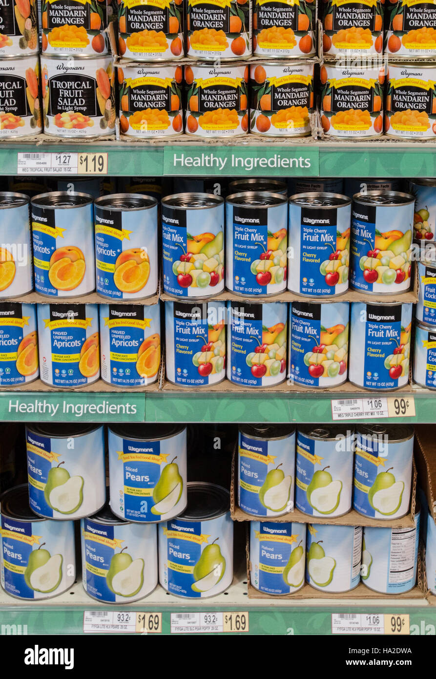 CNPP Supermarkt in Dosen Früchte konservierte Lebensmittel waren Gemüse Stockfoto