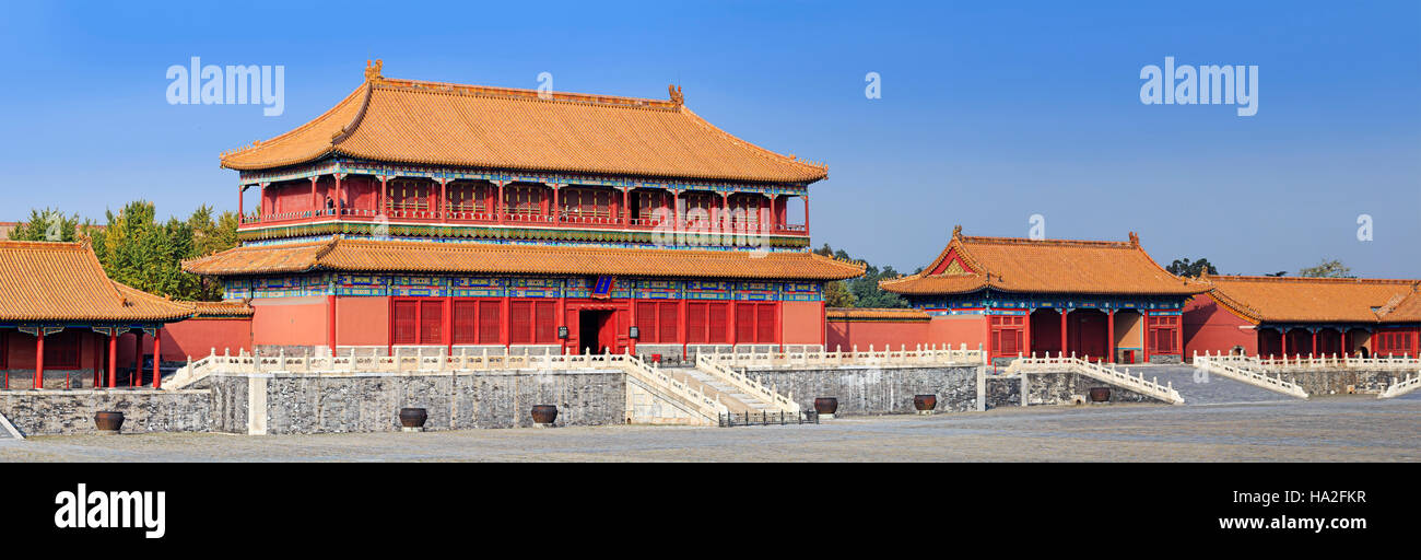 Palast der verbotenen Stadt in Peking, China. Alte Residenz Dynastien der chinesischen Kaiser an einem sonnigen Tag mit einem Blick der Paläste und Pavillons Stockfoto