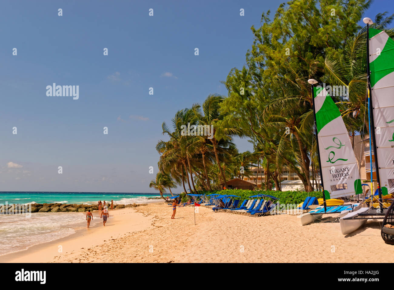 Turtle Beach Hotel und öffentlichen Strand, Dover Beach, St. Lawrence Gap, Barbados, Karibik. Stockfoto