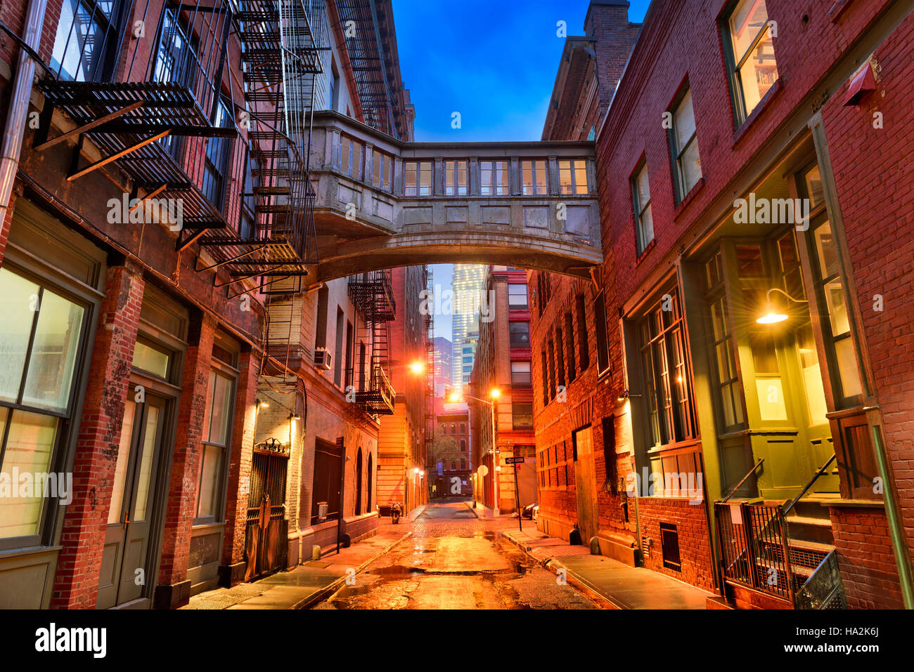 Gasse im Stadtteil Tribeca in New York City. Stockfoto