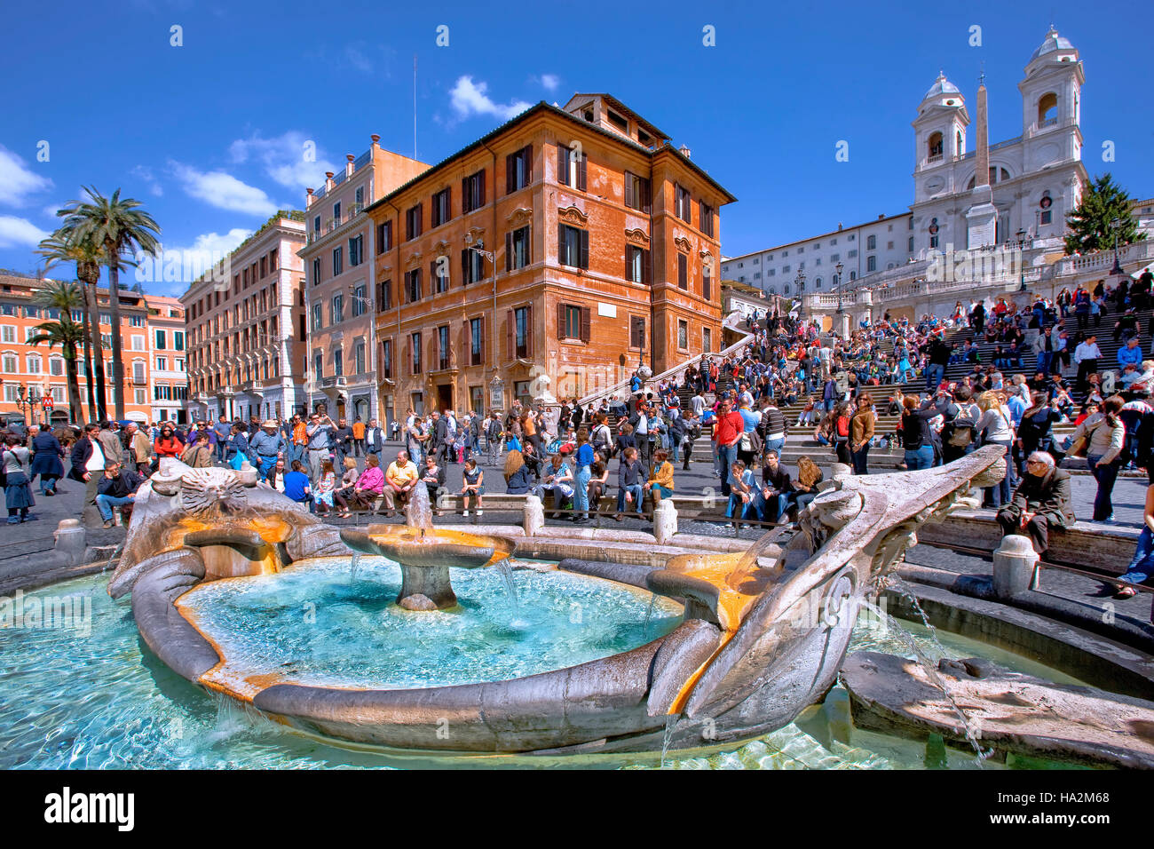 Fontana della Barcaccia Brunnen auf der Piazza di Spagna, Rom, Italien Stockfoto