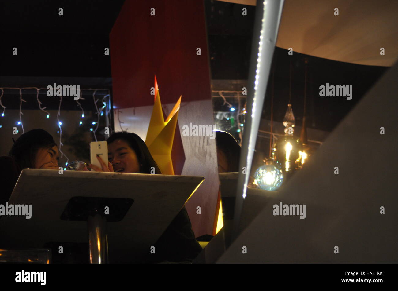 Ruhiger, entspannter Atmosphäre mit modernen Dekor im Le Hanoi Stockfoto