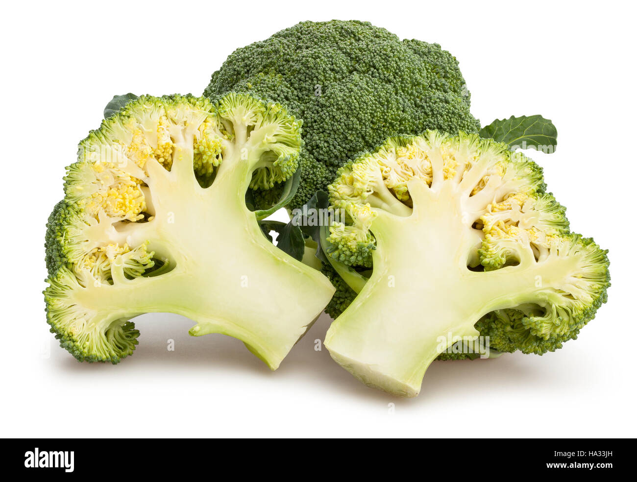 in Scheiben geschnittenen Brokkoli isoliert Stockfoto