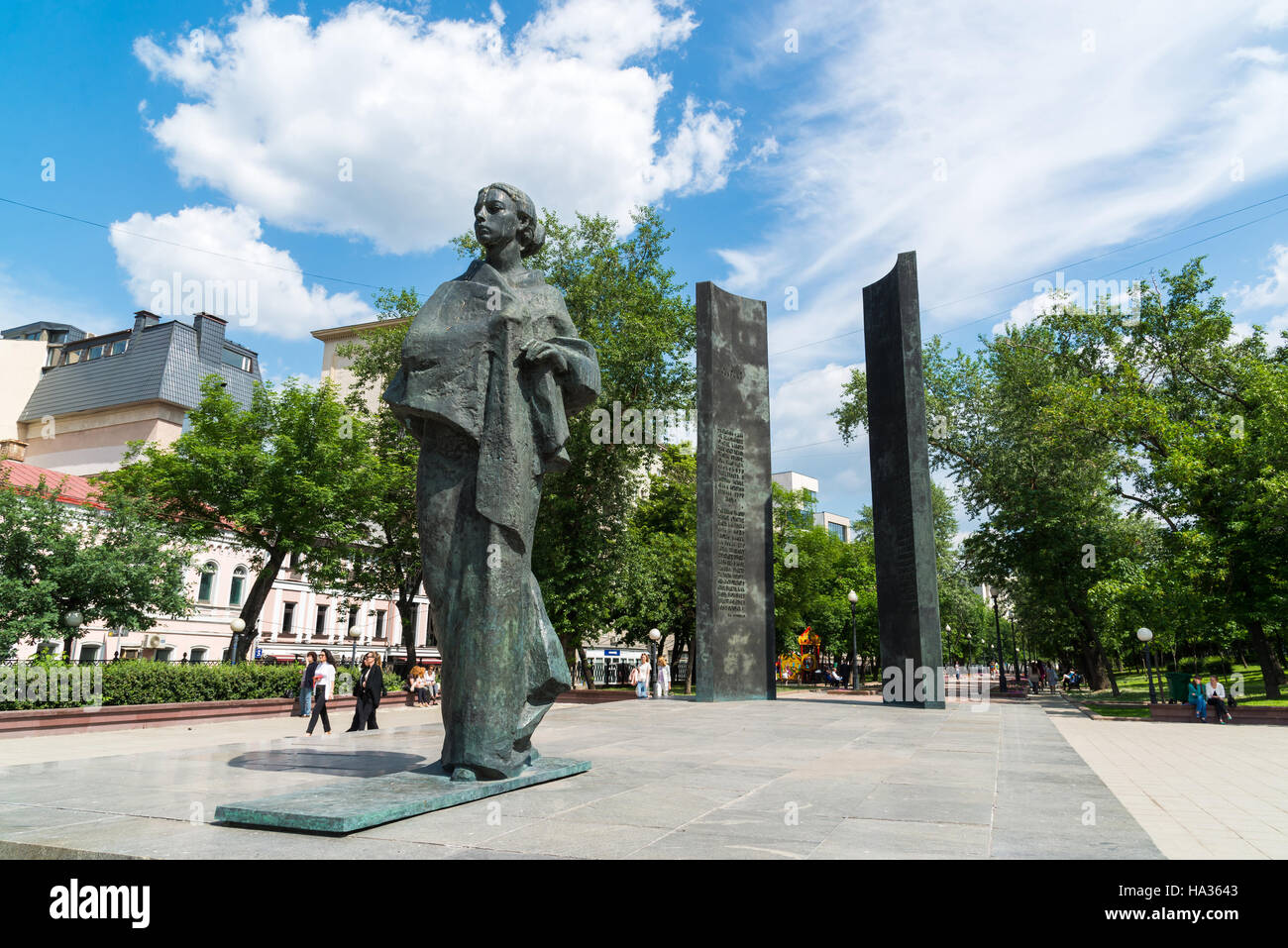 Moskau, Russland - Juni 02.2016. Denkmal für Nadeschda Krupskaja auf Sretensky Prachtstraße Stockfoto