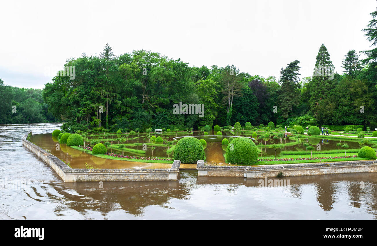 Überfluteten Caterina Medici Park im Schloss Chenonceau Stockfoto